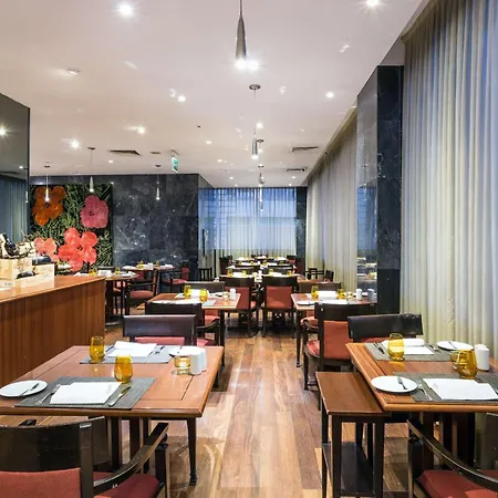 Radisson Blu Hotel 4*