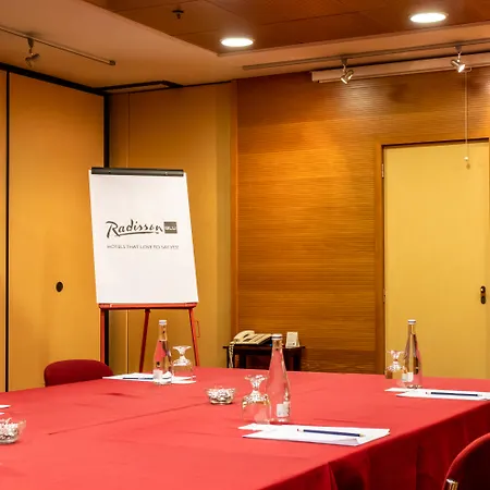 מלון Radisson Blu