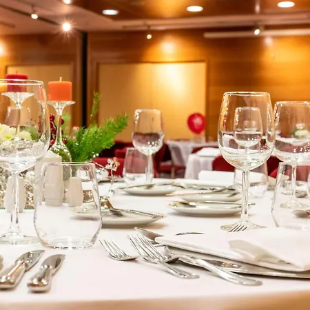 מלון Radisson Blu 4*