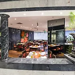 Radisson Blu Hotel 4*